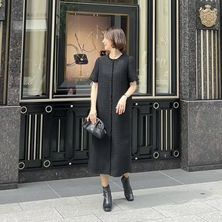 フラットに戻してくれる黒ワンピース。の画像_13