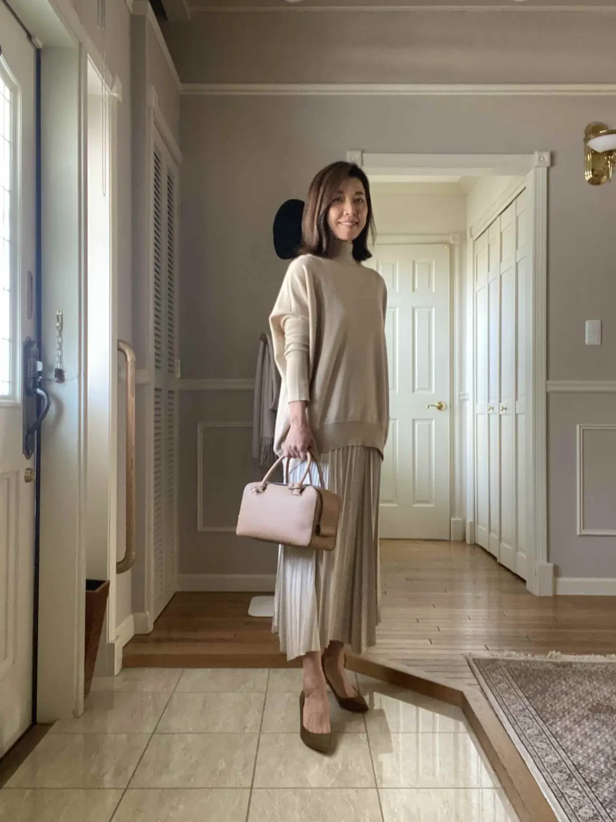 手持ちのベージュ服で色々コーデの画像_3