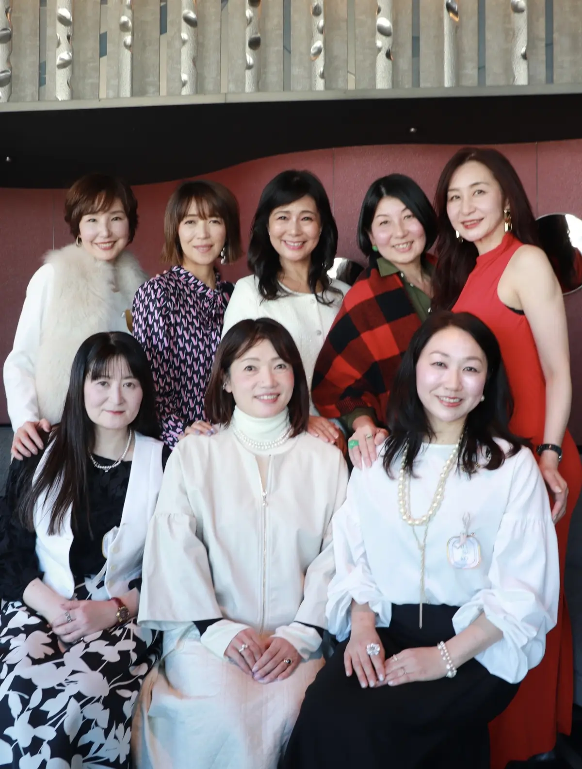 クリスマスパーティ　服装　コーディネート　40代　50代チーム　エクラ