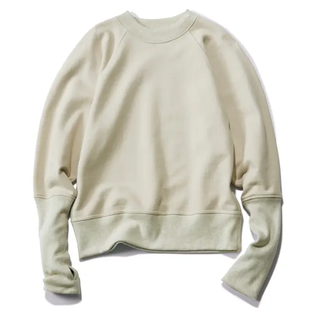 スウェット￥24,200／アペリア（ラシュモン）