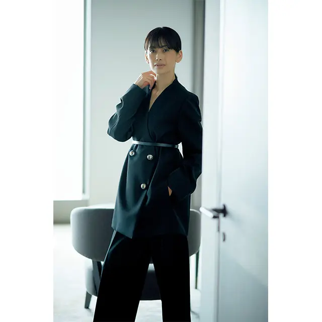 JIL SANDER（ジル サンダー）の黒ジャケット