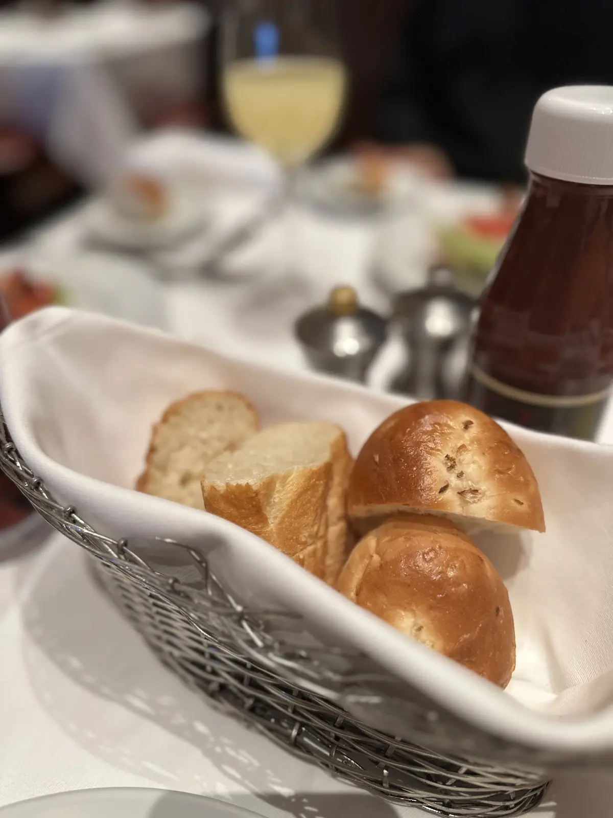 家族とのお祝いランチは、キラキラコーデでの画像_7