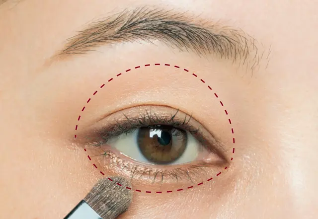 ツヤ囲みシャドウメイク1