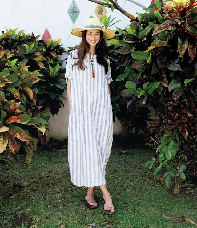 ラフに着られて上品さもキープできる、大人のデイリードレス