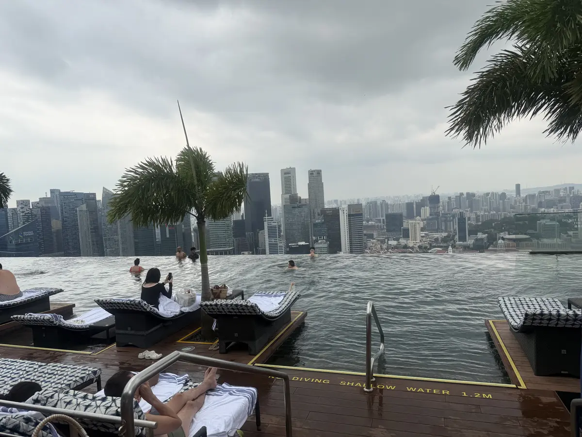 インフィニティプール