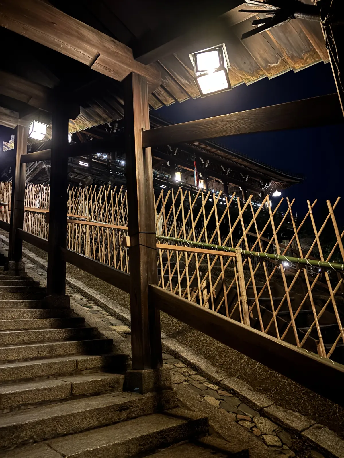 奈良に春を告げる「お水取り」——東大寺二の画像_7
