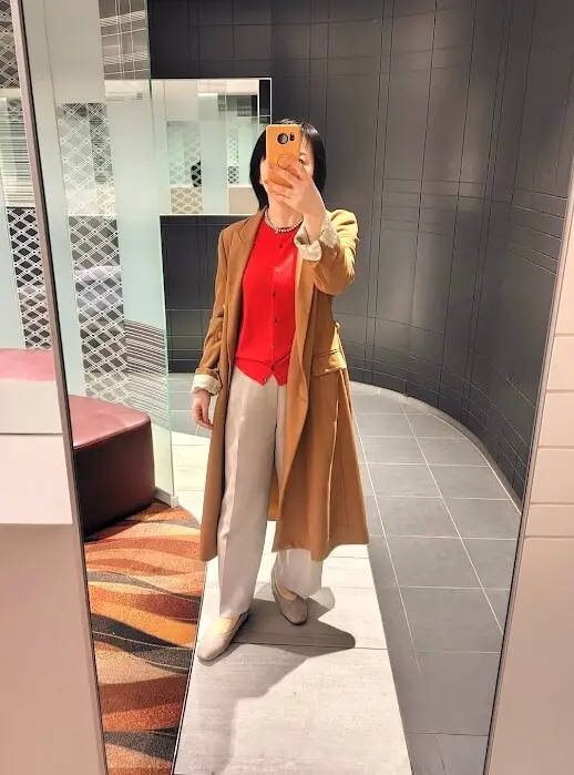 UNIQLOの赤カーディガンを差し色に　の画像_3