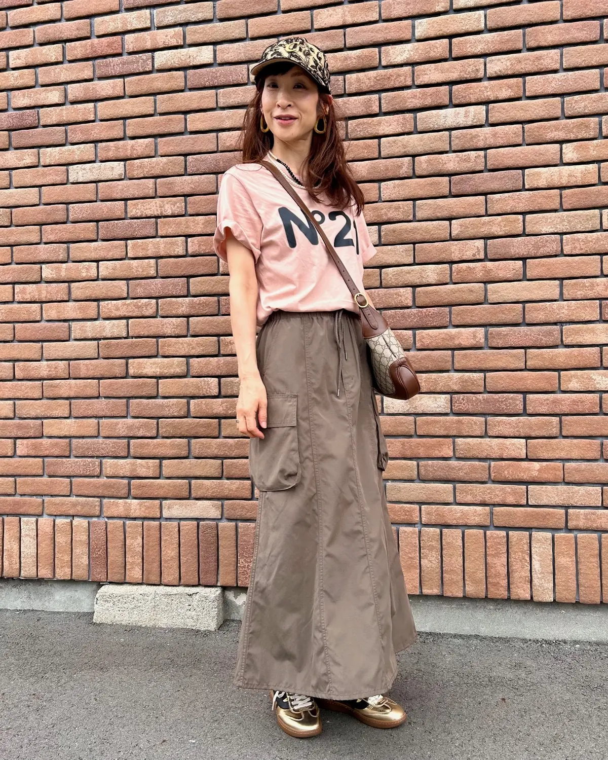 初GU☆カーキスカートの“くすみカラーコの画像_1