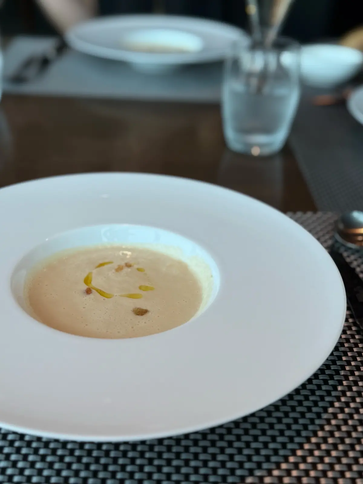 Prime42 steakhouse & sky bar料理写真、新玉ねぎのスープ