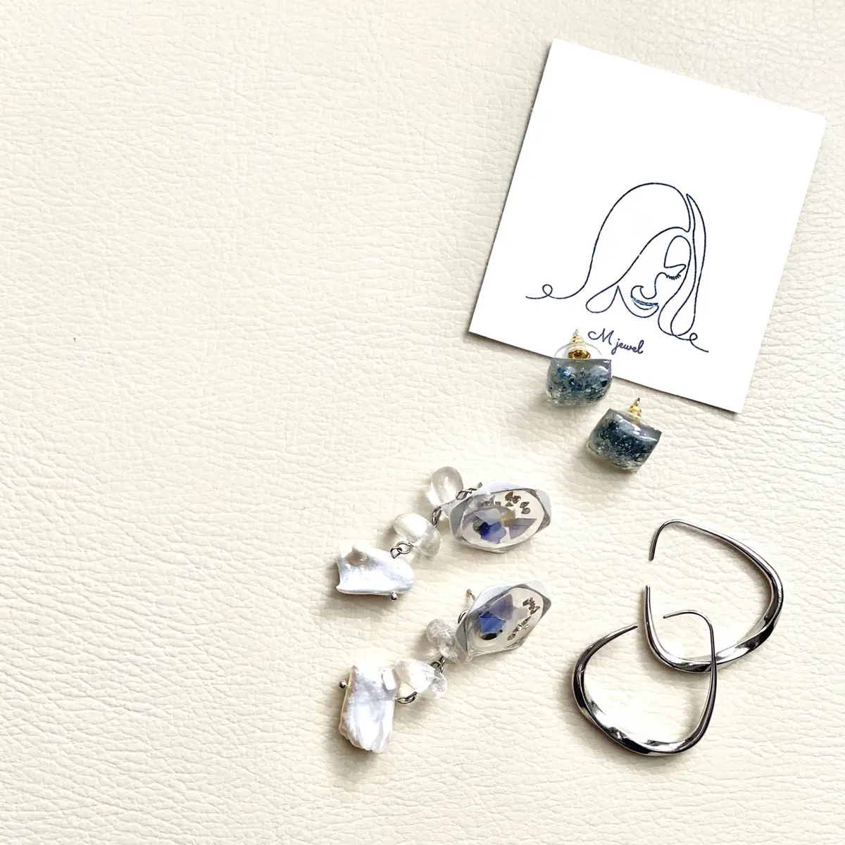 Mjewelのピアス3点