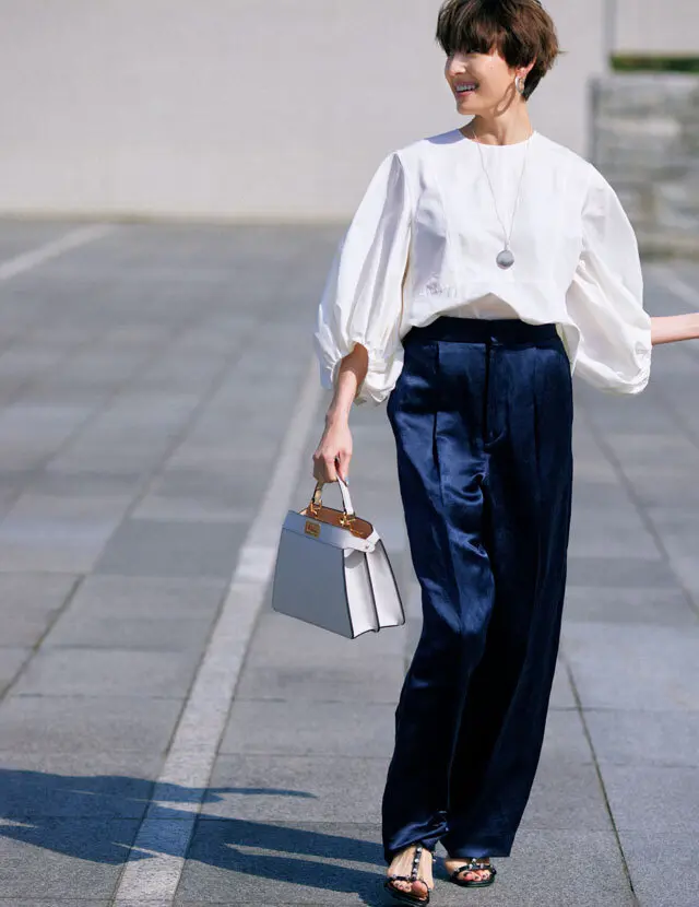 50代の体型を知りつくした「絶品パンツ」おなかとおしりすっきり見せ