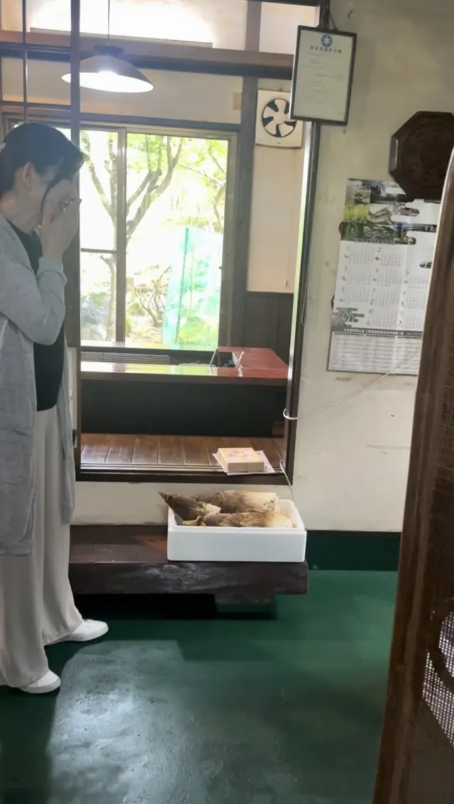 旅行3日目、THE LAKOTANのアクの画像_5