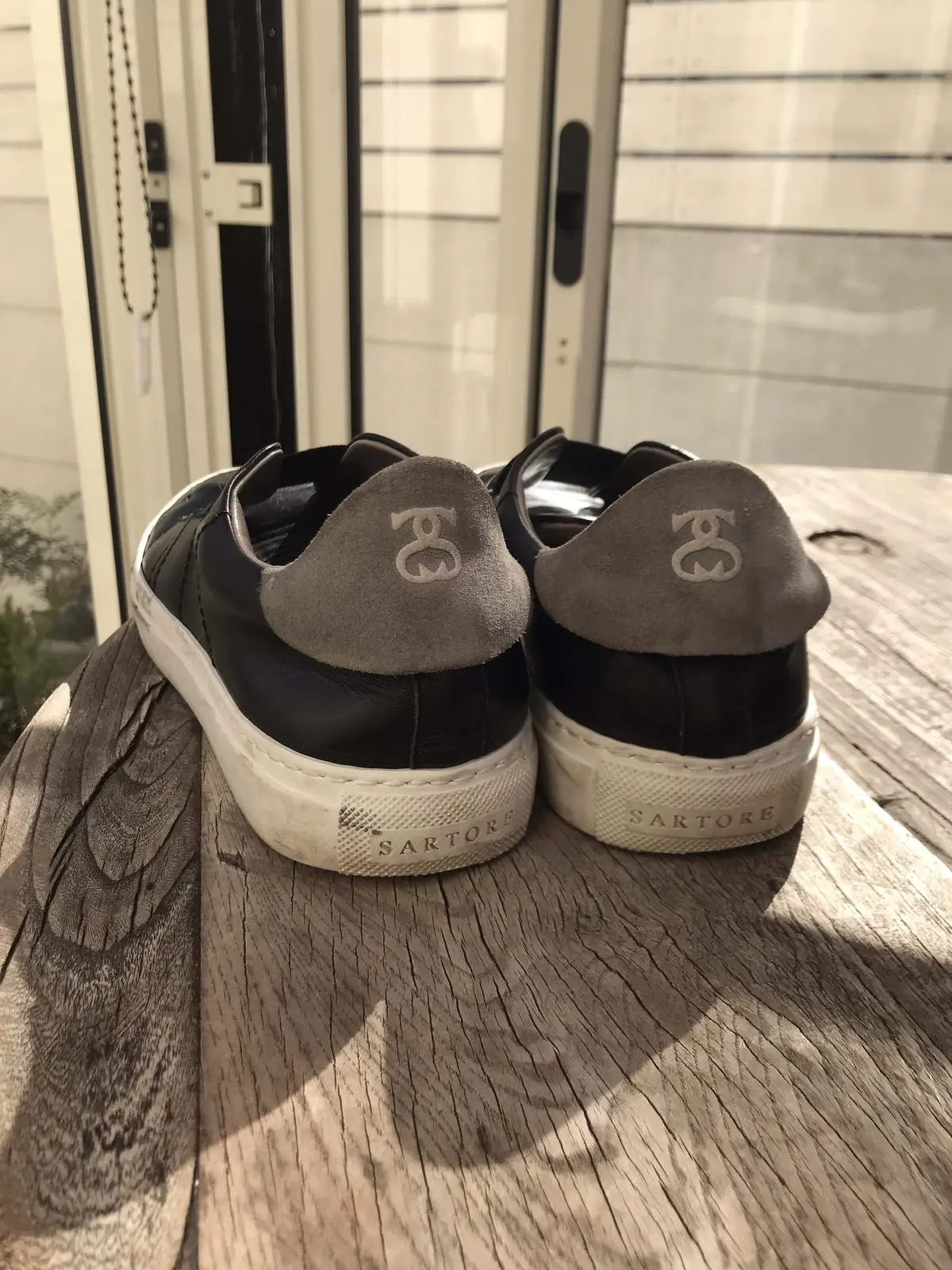 カジュアルにも綺麗目にも、楽でいい靴。の画像_3