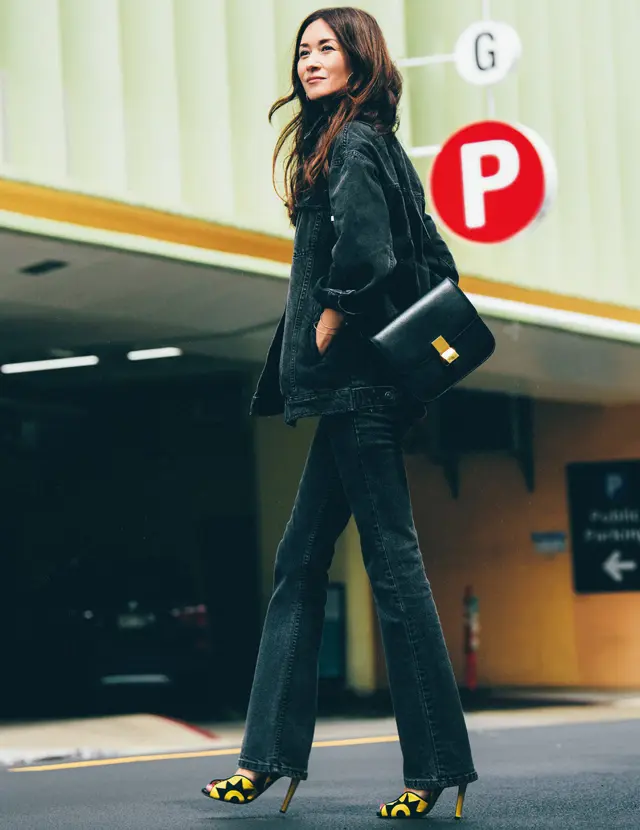 ブラック×ブラックのシンプルシックが今、新鮮に感じる