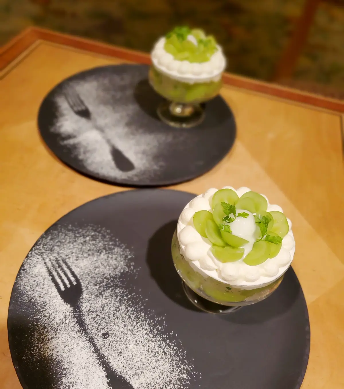 レモンやライムのシャーベット、ライム白ワインやレモンのゼリーも入ってとっても爽やか。