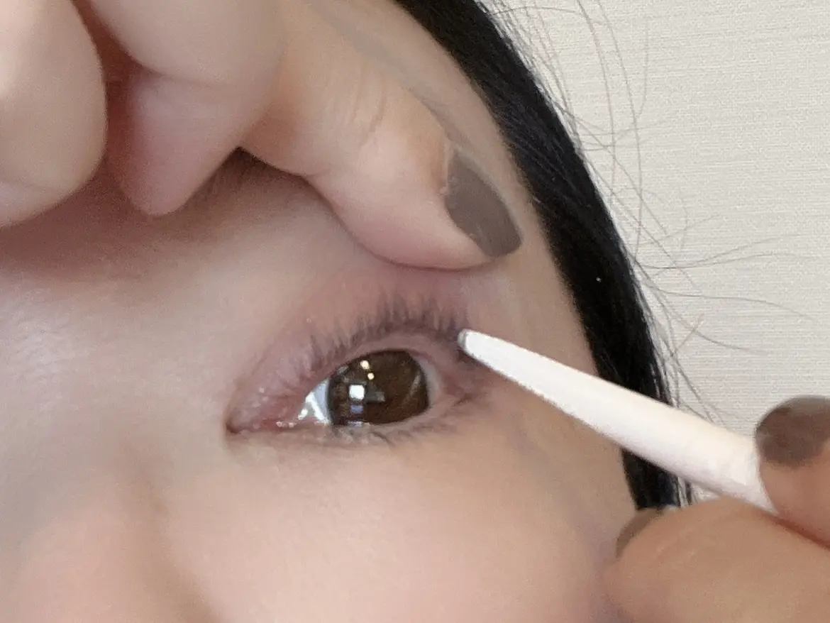 アイラッシュライナー 04 ライラック