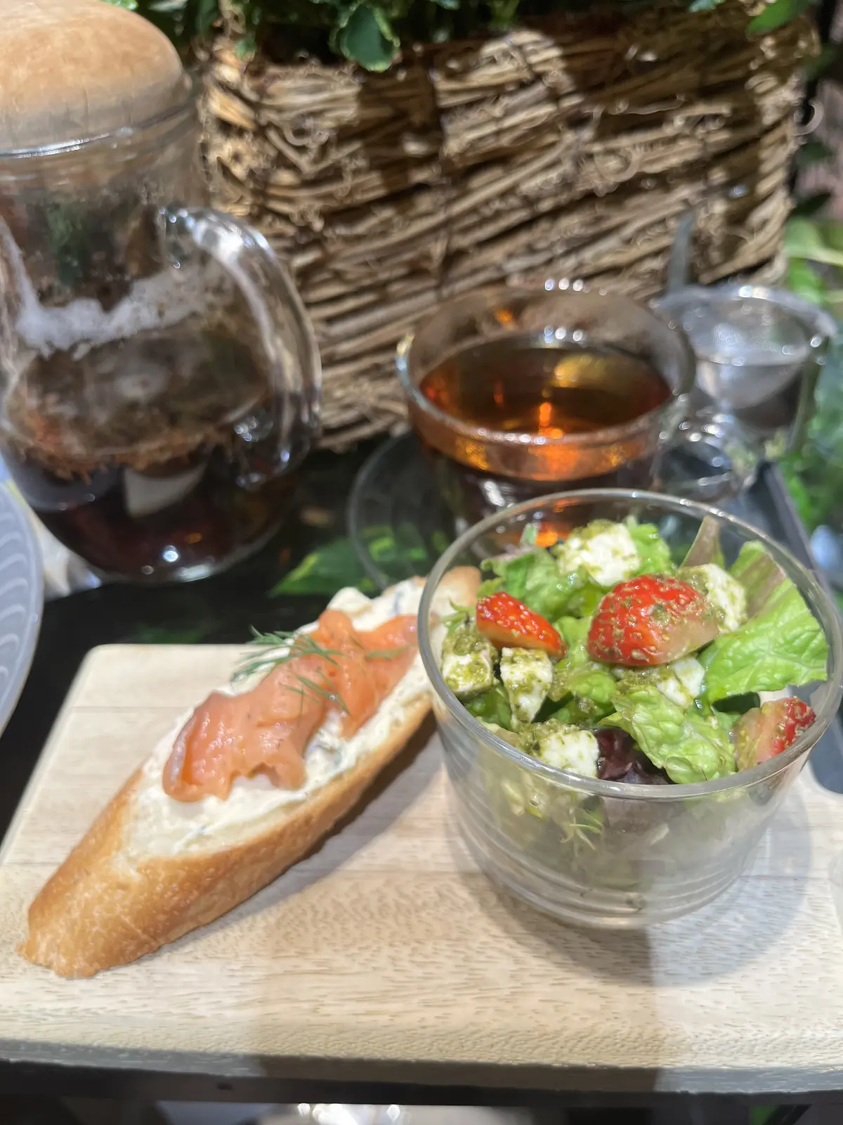 ピクニック気分でアフタヌーンティーの画像_16