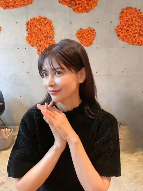 「ニコライバーグマン　NOMU」カフェ店内