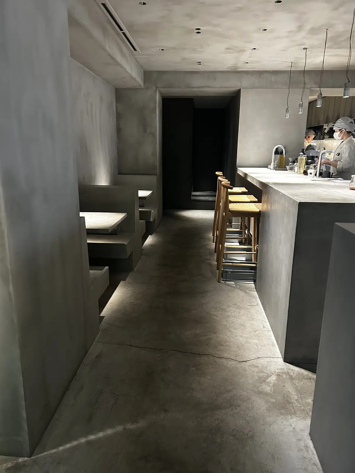 アサコイワヤナギ店内