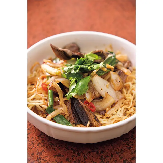 田うなぎと揚げ麵の焼きそば炒鱔魚意麵（シャオシェンユーイーミェン）NTD400