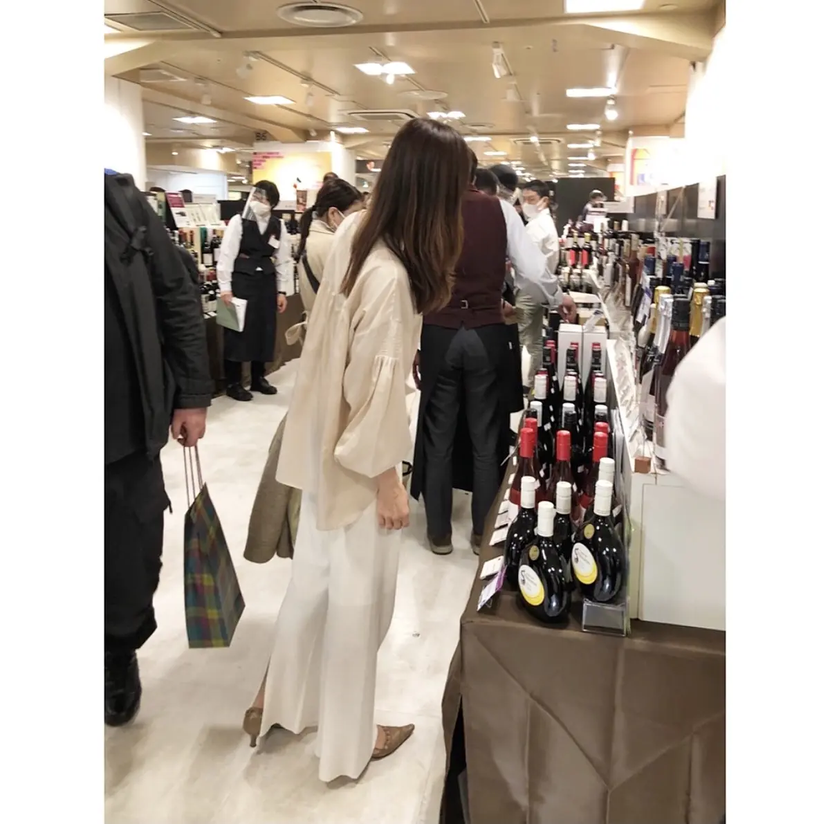 優美なパンツで、ワイン展＆マクロビランチの画像_7