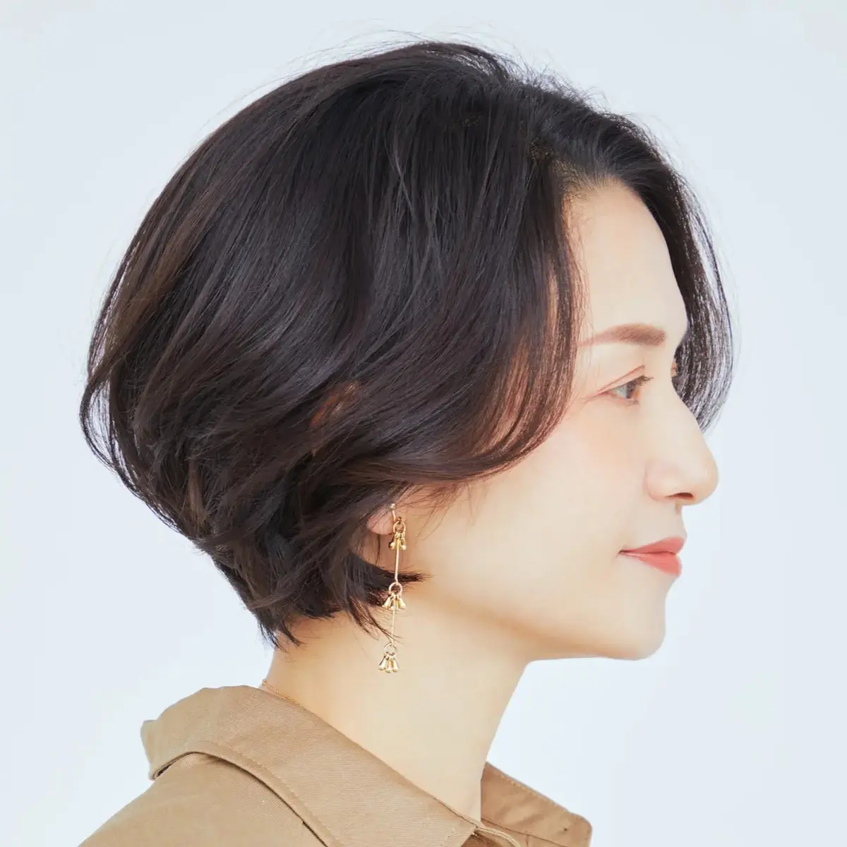 くびれシルエットがポイント！50代が老け見えしないボブヘアスタイルの作り方【50代髪型・ヘアスタイル】