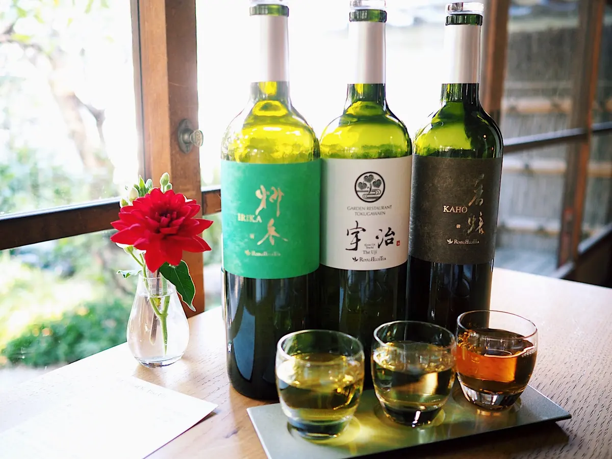 歴史的邸宅で寛ぐティータイムの画像_7