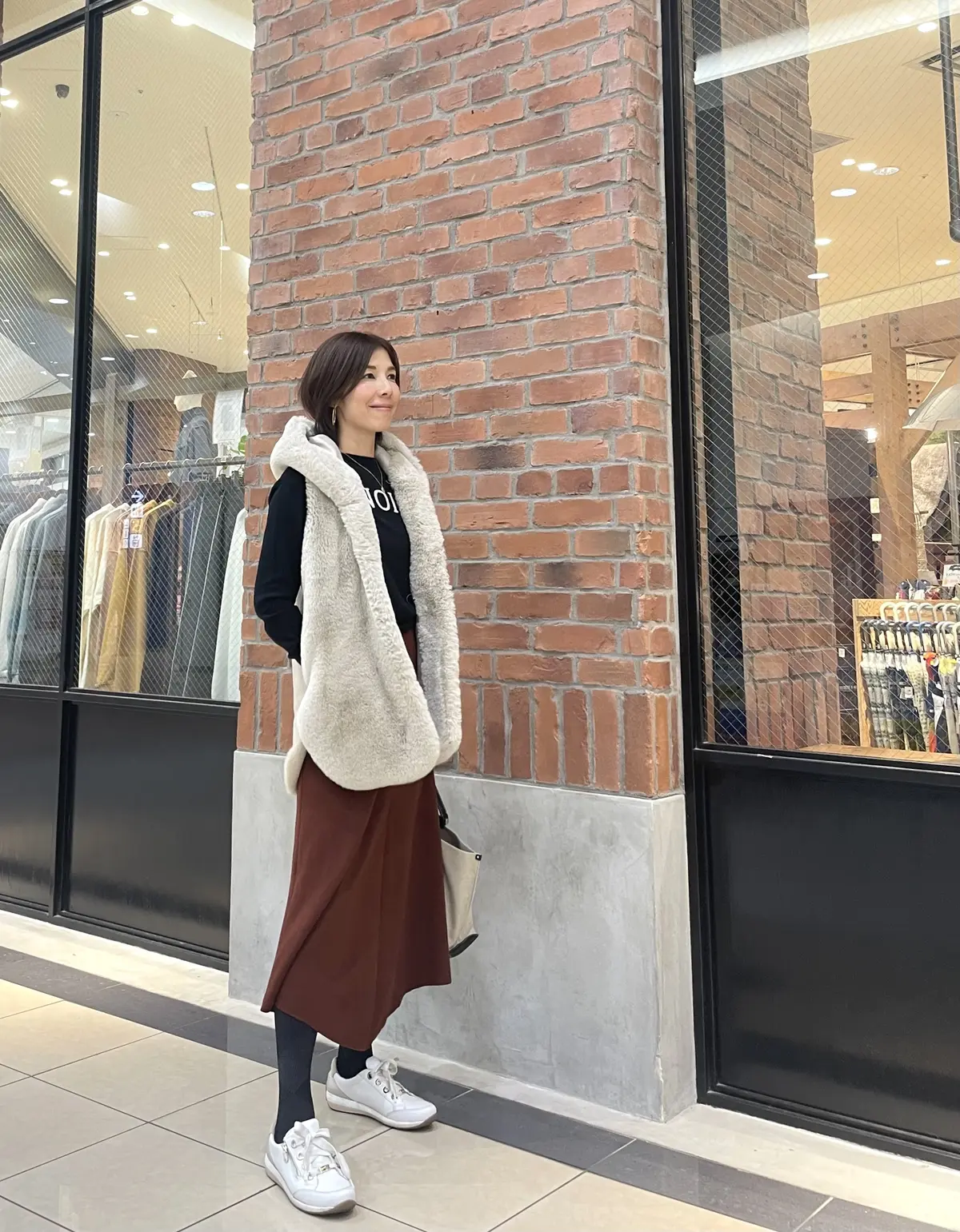 ロゴニットコーデの画像_1