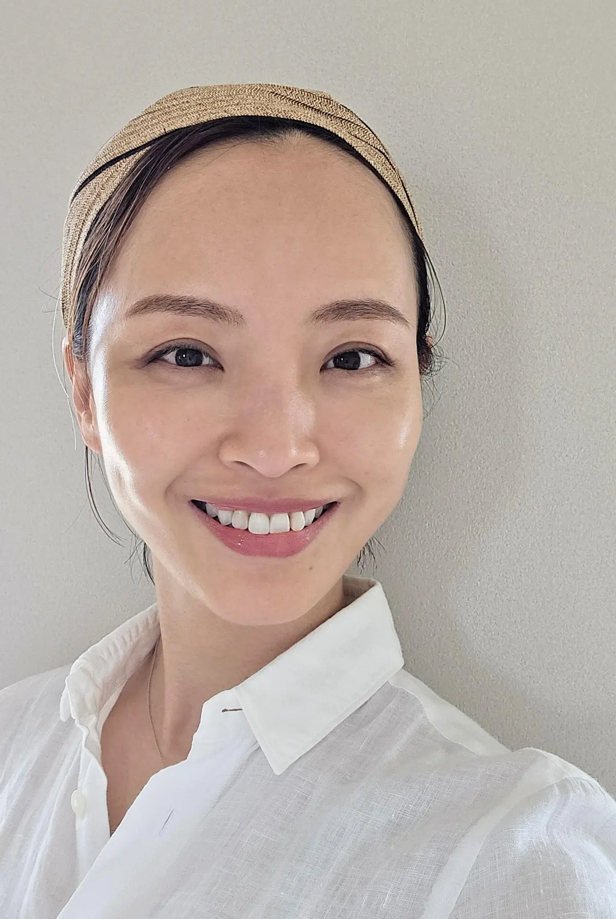 SHISEIDO エッセンス スキングロウ ファンデーションを塗ったエクラ華組大岩さん