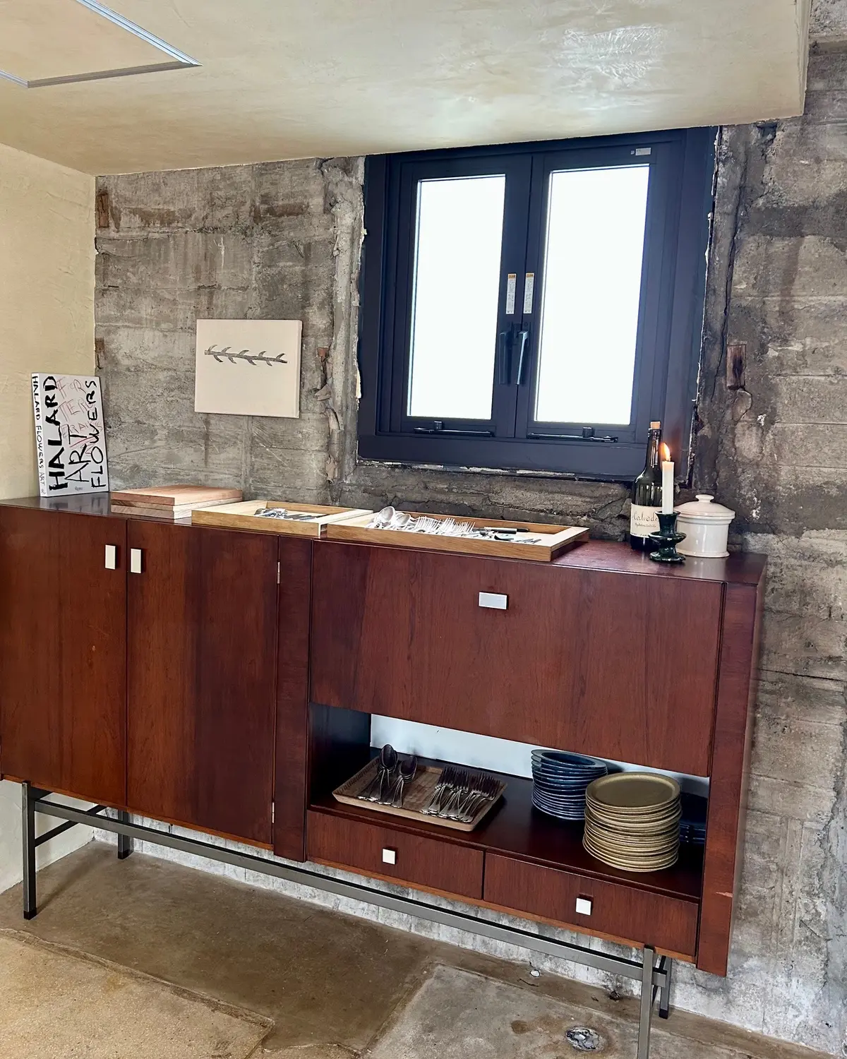 神戸らしいレトロなビルでアートに包まれたの画像_12