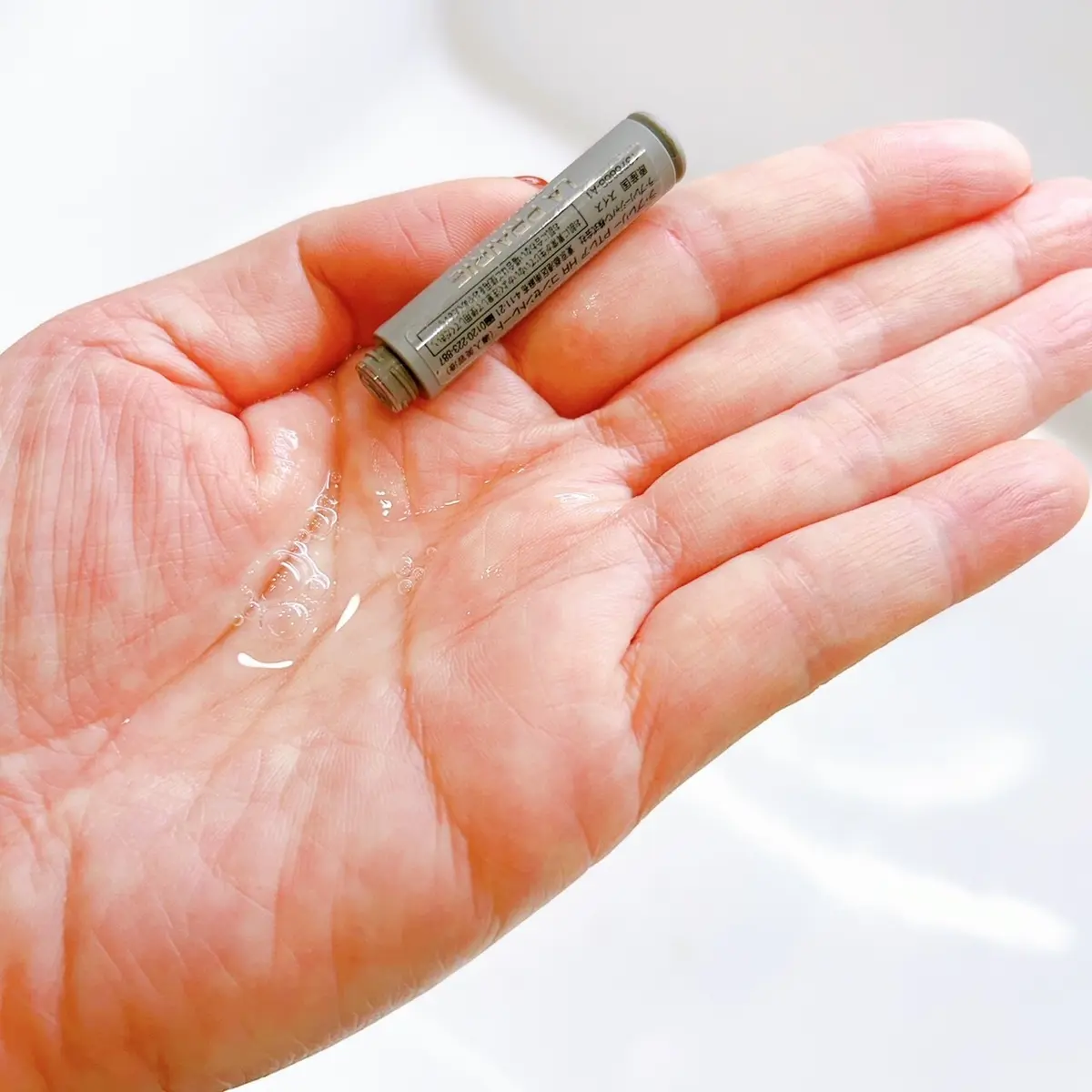 PT レア HR マスクのジェル状美容液