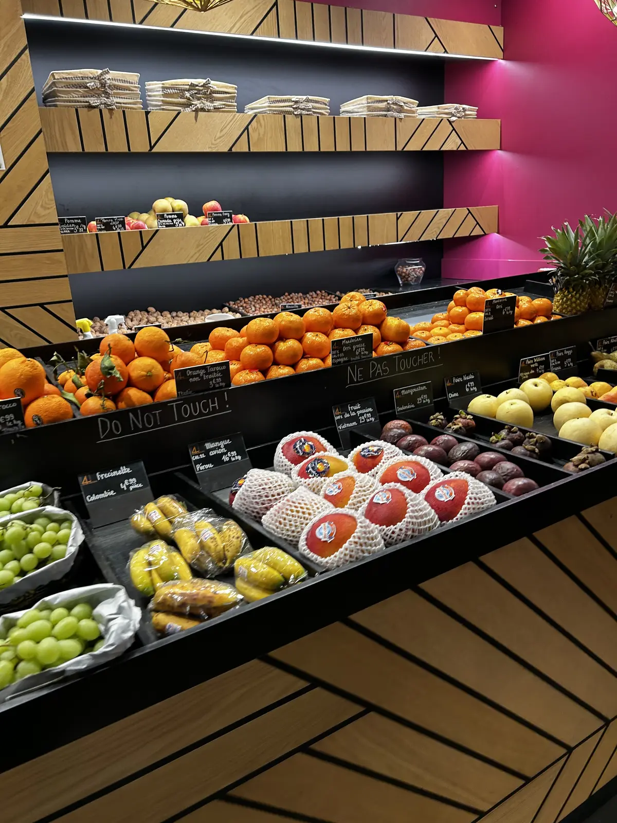 Les Halles de Lyon Paul Bocuse（ポール・ボキューズ市場）