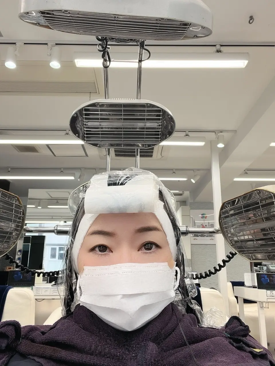 キレイ髪ストレート　施術中