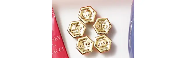 スイサイ ビューティクリア ゴールド パウダーウォッシュ 0.4g×32個 ￥2,420（編集部調べ）／カネボウ化粧品