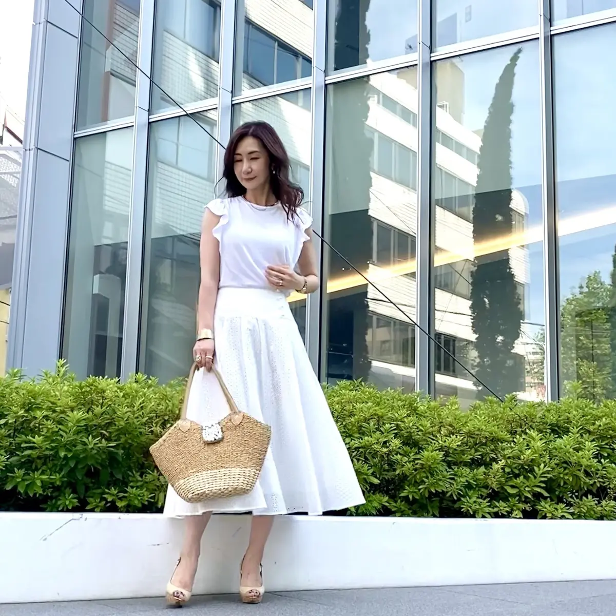 白トップスで更に涼しげに