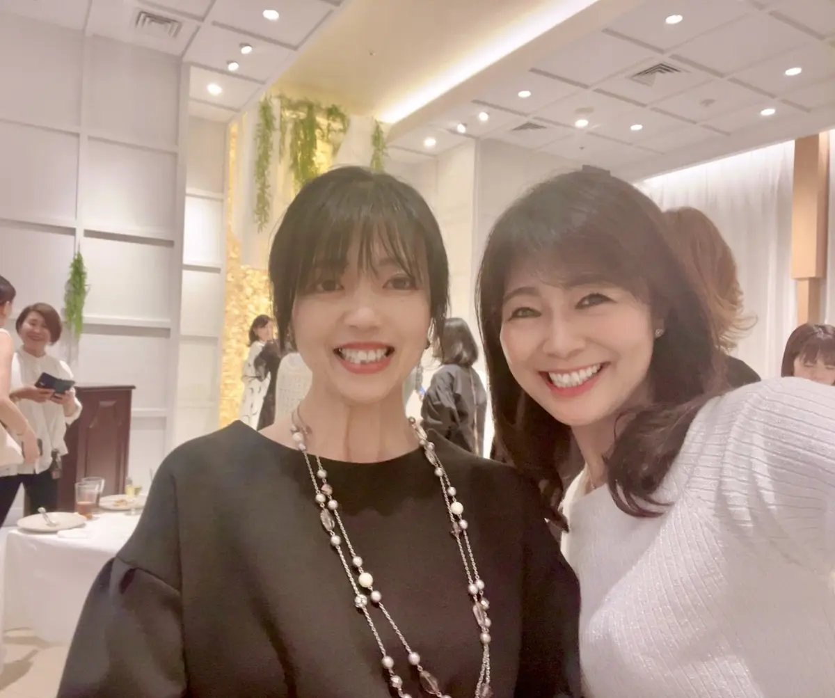 XEX日本橋、イタリアン、イタリア料理、Jマダム、集合写真、記念写真、個室、貸し切り、舞台、日本橋、三越前、日本橋室町野村ビル、ワイン、ブュッフェ、飲み放題、食べ放題、フリーフロー、パーティー、貸し切りパーティー、立食パーティー、クリスマスパーティー