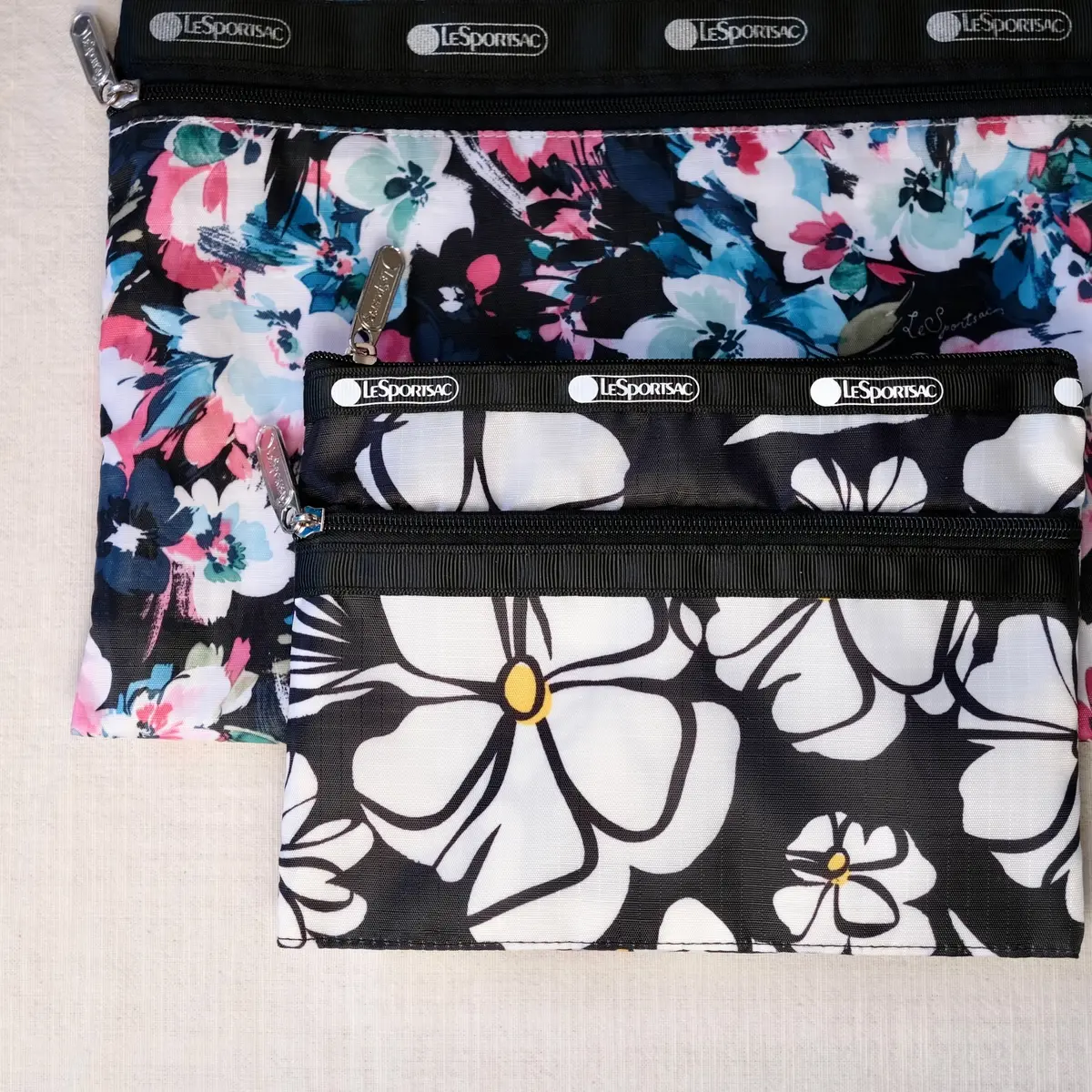エクラ付録　LeSportsac✖️éclat 大人の花柄ポーチ