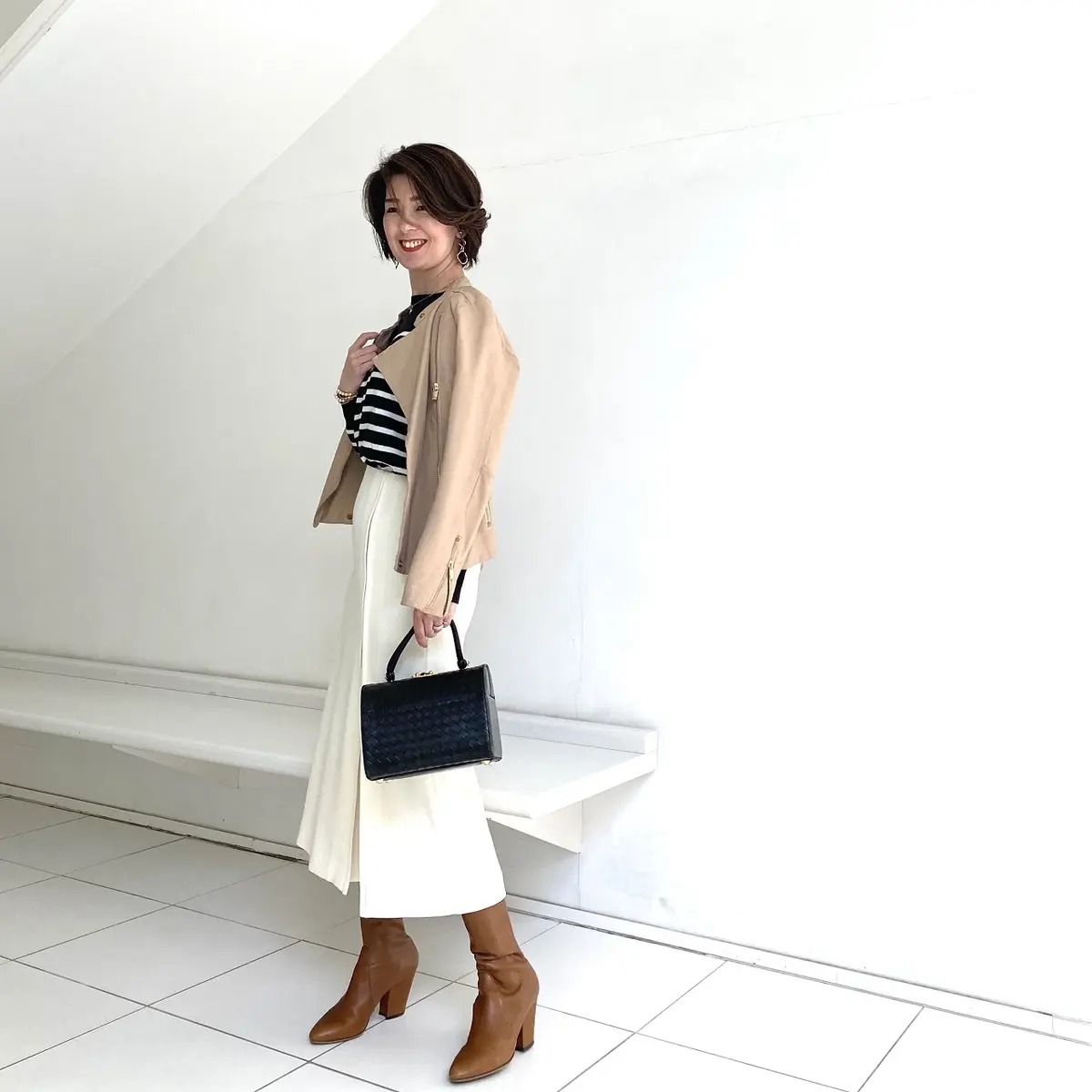 広がりすぎないナロースカートですっきり見の画像_4