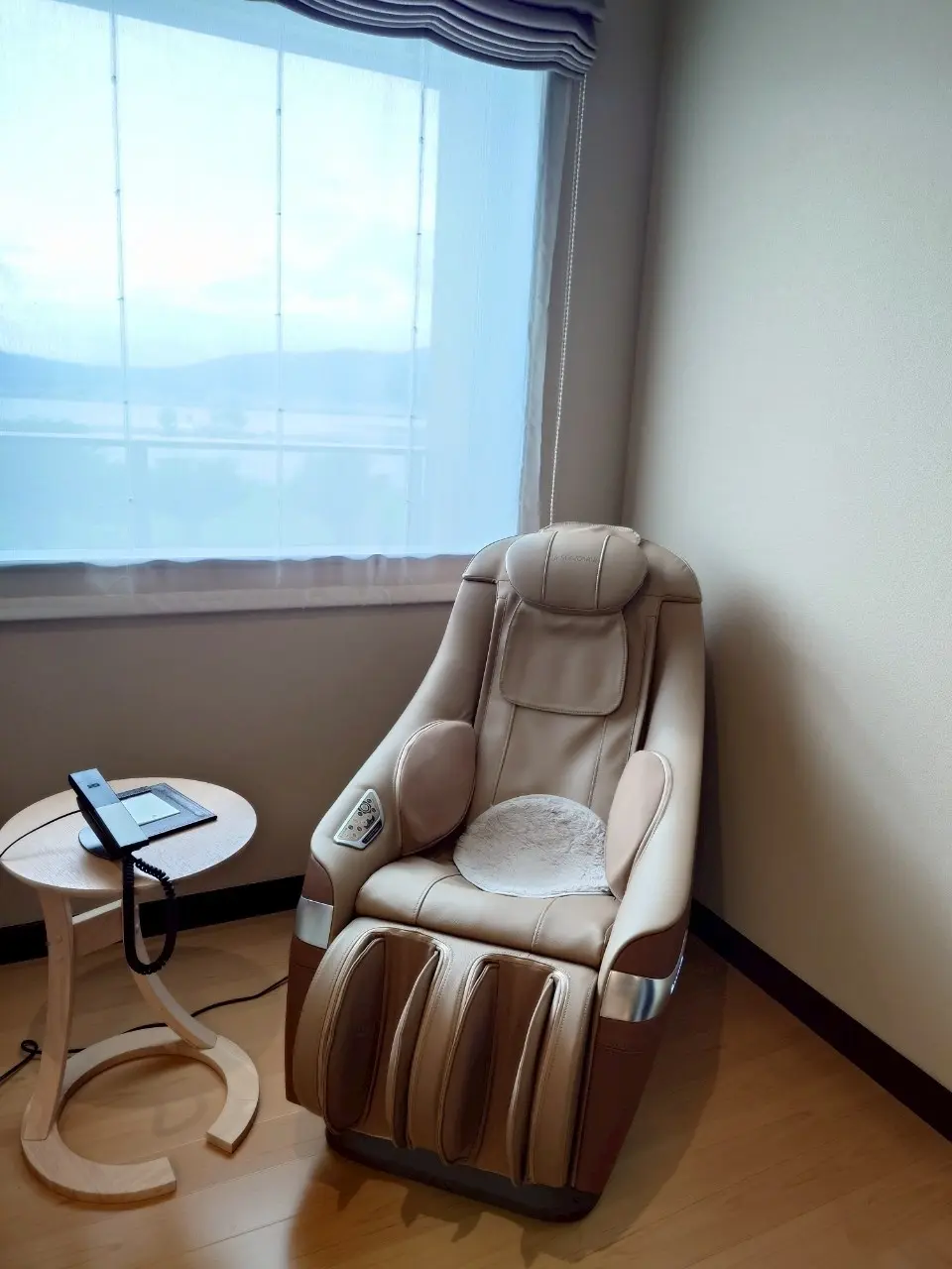 湖畔の洋館　かたくらシルクホテル