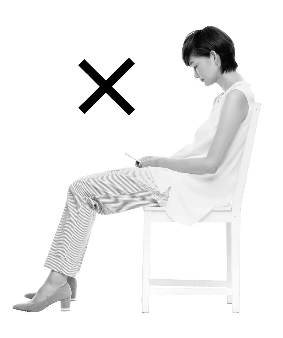 急増中の「スマホ首」は危険がいっぱい！　の画像_1