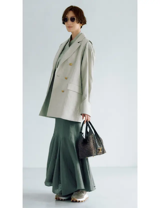 羽織るだけで華やかでかっこいい！50代がの画像_9