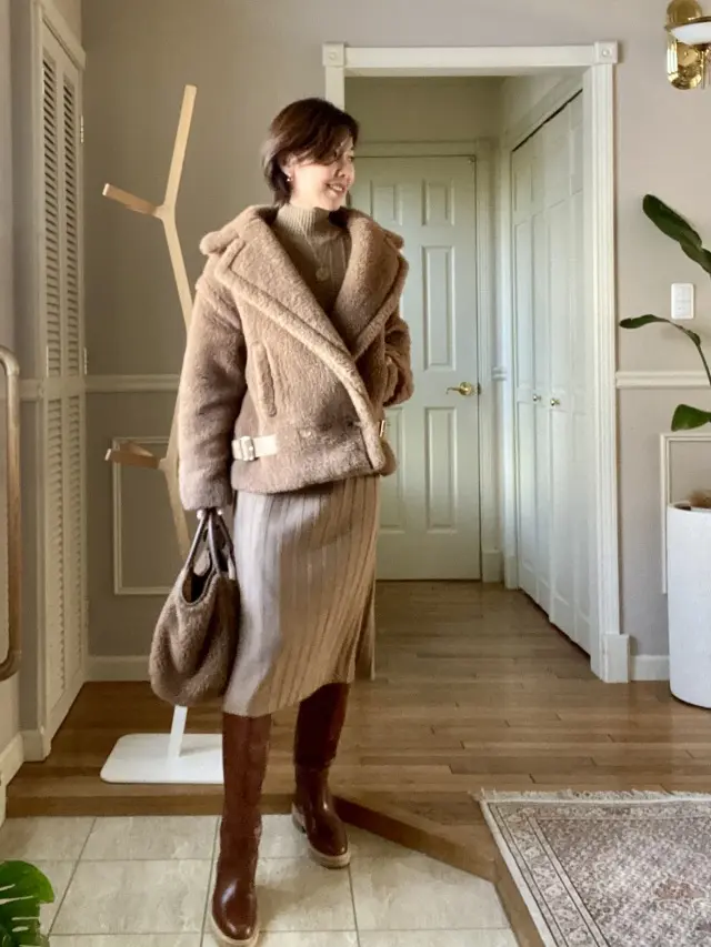 キャメルのボアでワントーンコーデの画像_2