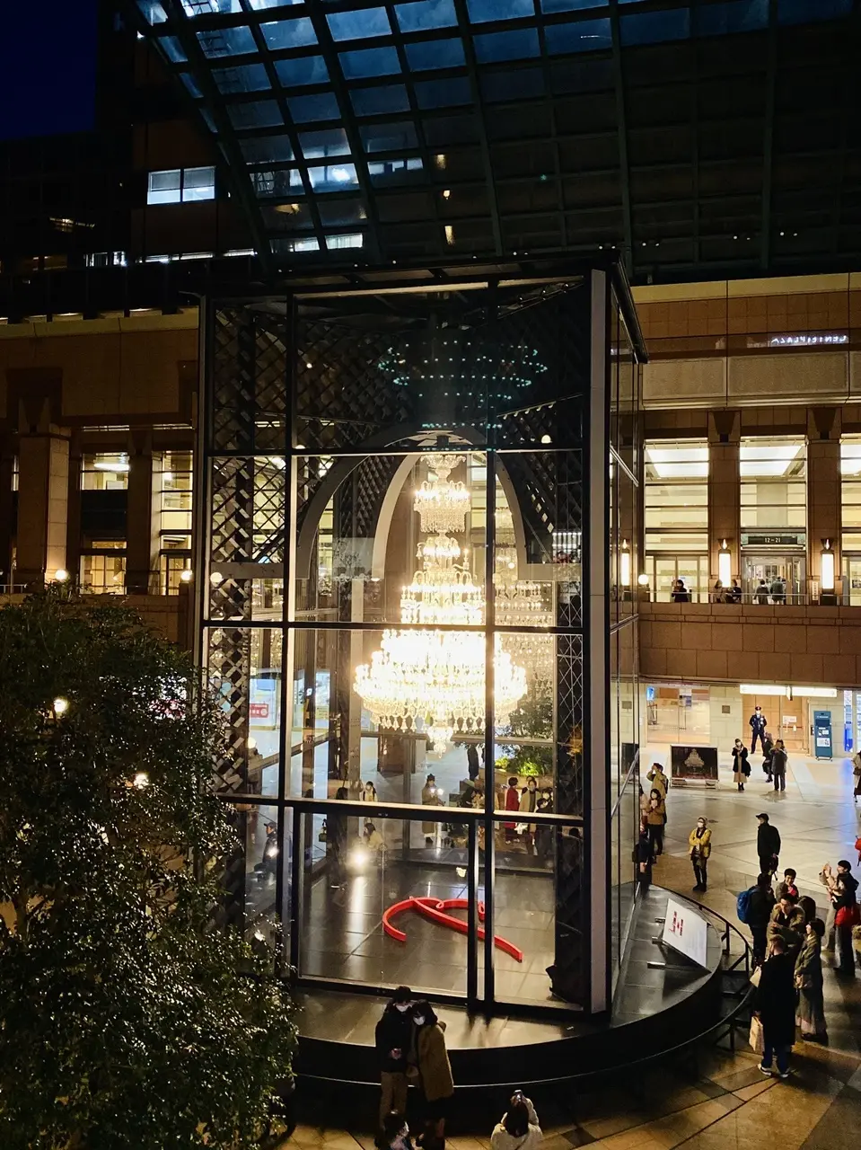 恵比寿ガーデンプレイス バカラのシャンデリア