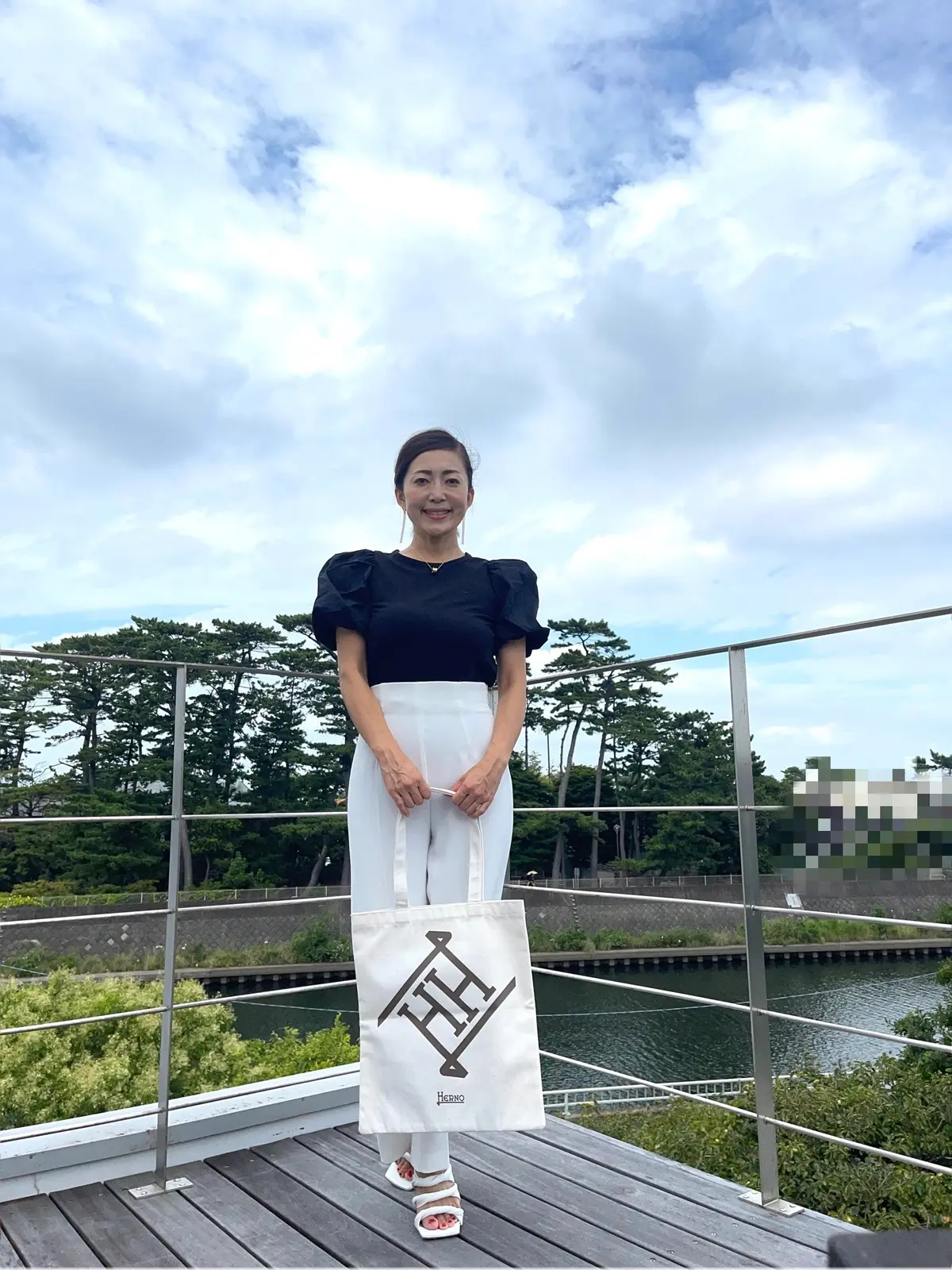 発売までカウントダウン！HERNO×écの画像_4