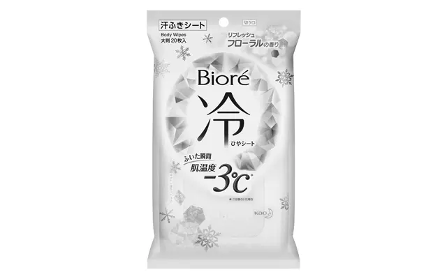 冷却ウォーターたっぷりでふくと肌温度−3℃に。 ビオレ 冷シート リフレッシュフローラルの香り 20枚入り ￥385（編集部調べ）／花王