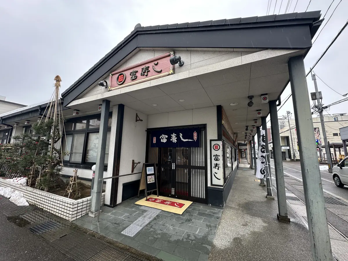 限りなく広がる青い空と白銀の山々、春スキの画像_12