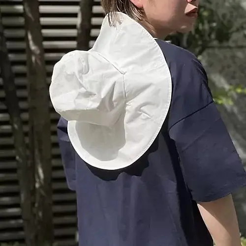 【50代 ファッション】旅の楽しみはおしの画像_30