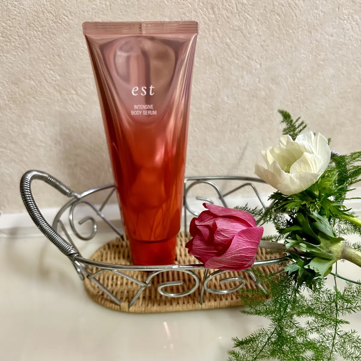 洗面所に置いたエストボディセラム