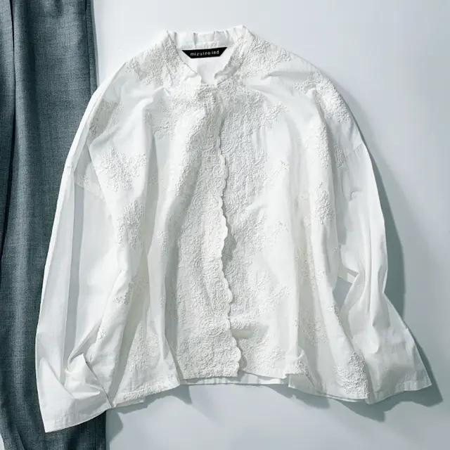 ミズイロインドのシャツ