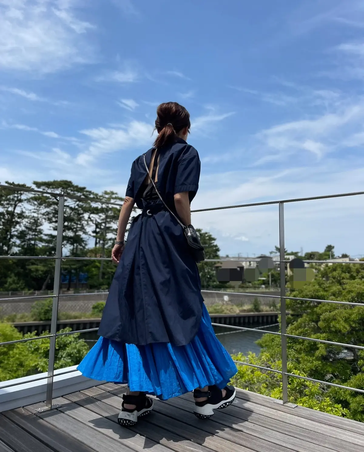 ロイヤルブルーのティアードスカートで夏コの画像_7